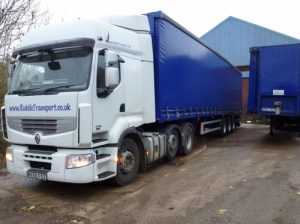 Artic Curtainside With Moffett