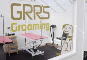 grooming salon 300x207