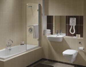 moda hotel style bathroom 300x233